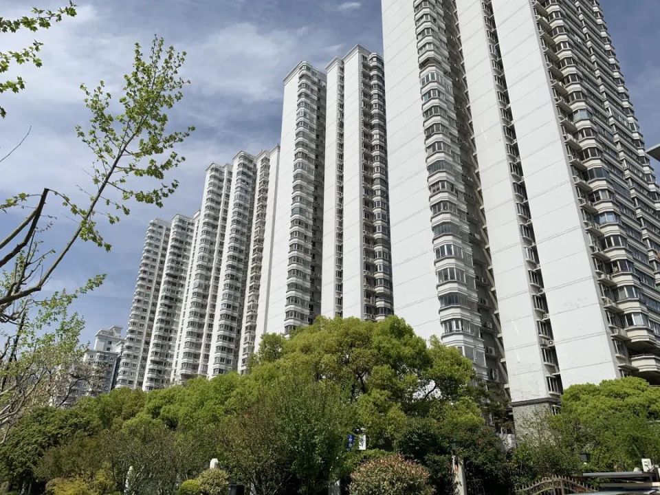 交易量创20个月新高，上海房东不再坐地起价_腾讯新闻
