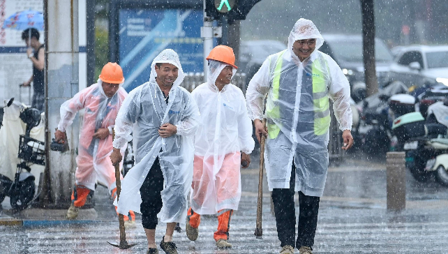 橙色预警！北京今天中雨转暴雨，局地有大暴雨