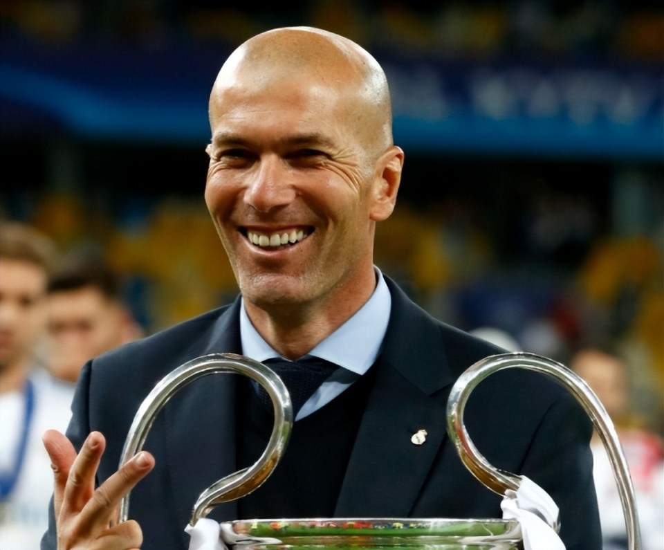 齐达内隐退3年,尤文拜仁寻帅难,还在等法国队德尚下课?