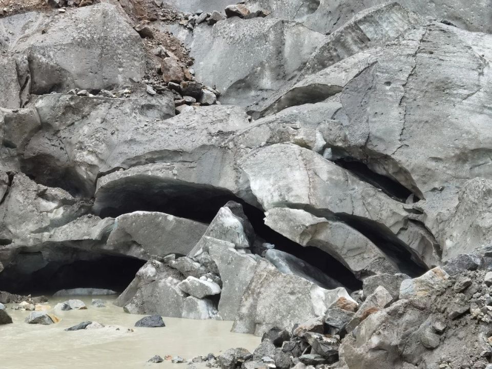 day1冰川与气候变化青年科学探索活动在四川海螺沟正式开启