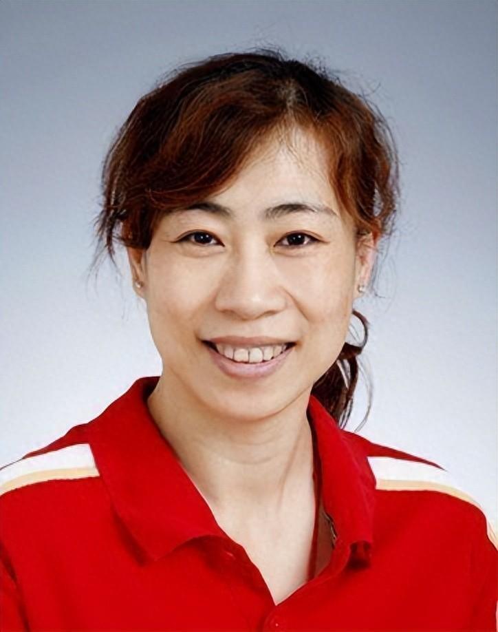 女篮名将王芳:退役后官至副厅级,儿子和弟媳都是篮球国手