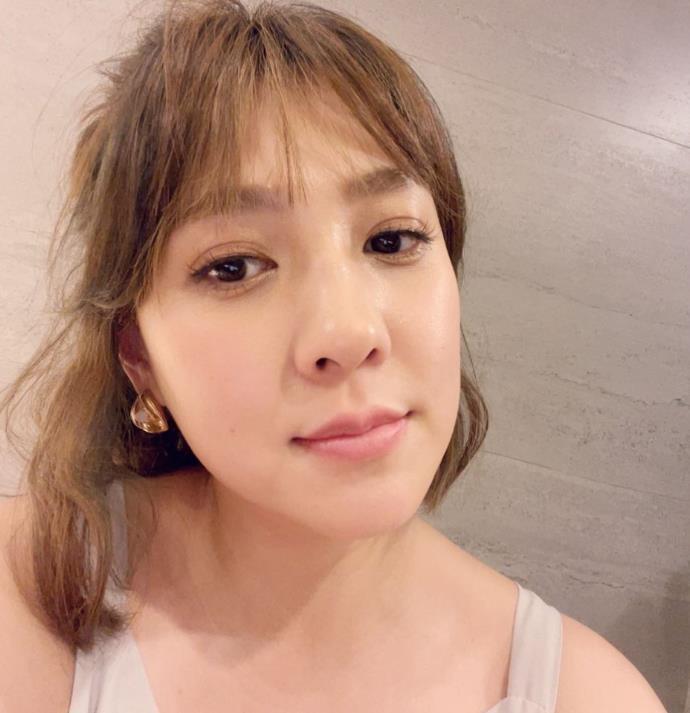 38岁朱芯仪乳癌准备放弃治疗,5岁女儿哭喊:妈妈请不要丢下我