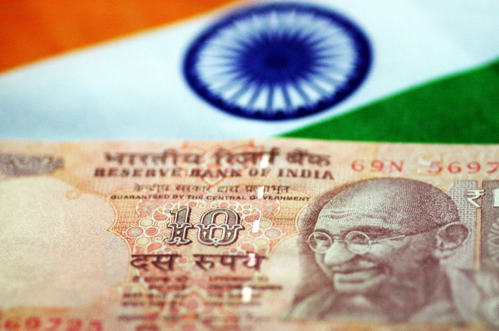 印度卢比这其实就要从根源上来看待这个问题了,人民币之所以能够走向