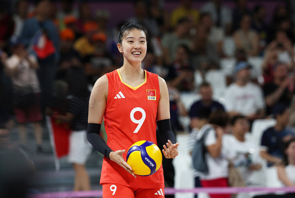 张常宁新去向揭晓!百字发文情感流露,丈夫吴冠希支持,可谓温馨