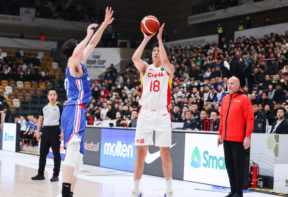 cctv5直播中国男篮vs日本冲2连胜杨瀚森挑大梁乔帅重用一人