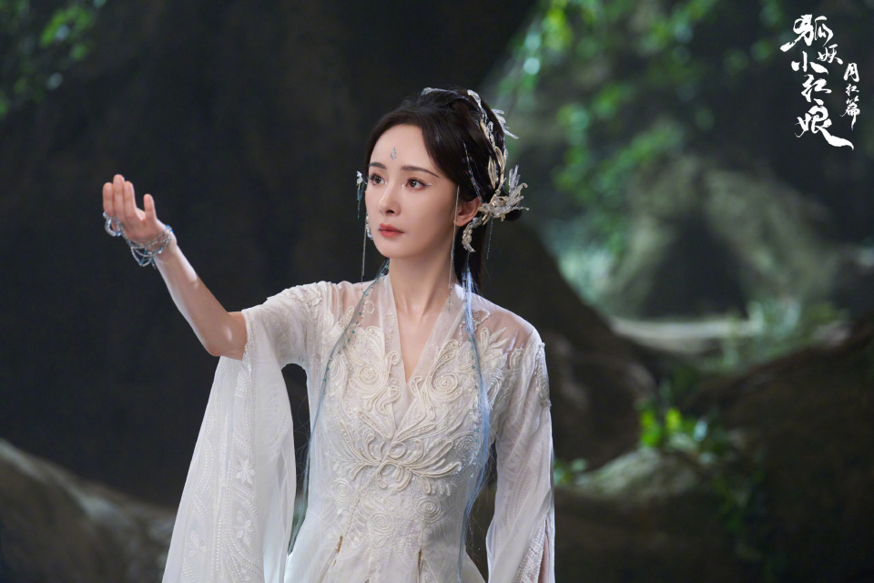 连扑3部作品后,谁能懂杨幂的"尴尬"?