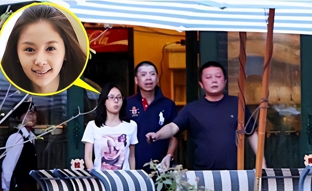 那之后,王朔还对外宣称自己是王子文的经纪人,她也因此出现在冯小刚的