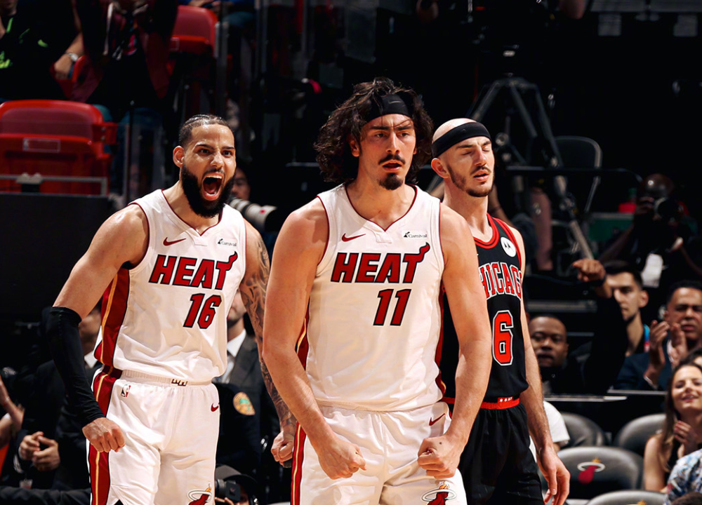 东西部前8出炉,湖人快船消息更新,雄鹿坏消息