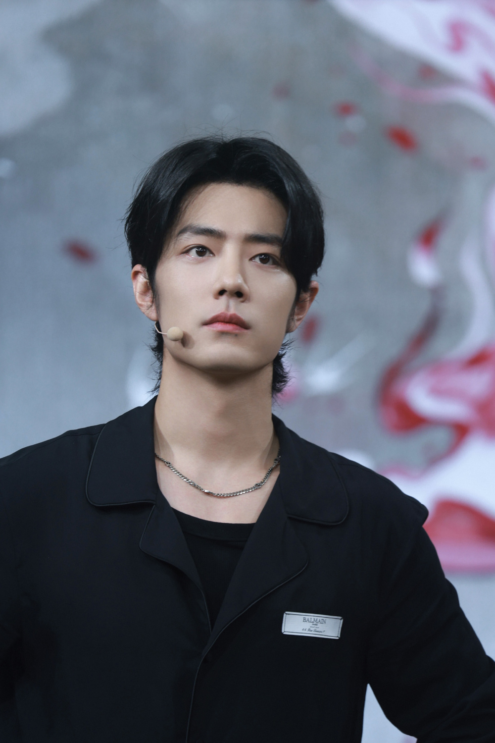 肖战《骄阳伴我》凭啥能未播先火?_腾讯新闻