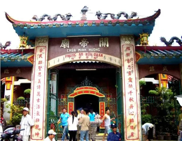 为什么越南对中国的态度这么别扭?
