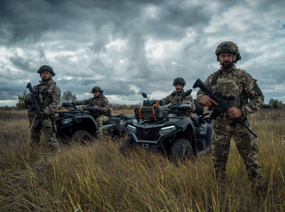 �ھ��������Ʋ��ӵġ��׵���������ͬһ��