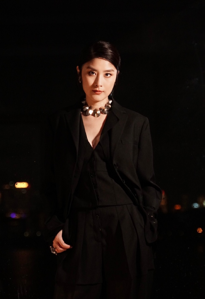 陈慧琳港圈真天后为何巅峰期退圈50岁复出仍很甜丨晚八点娱闻