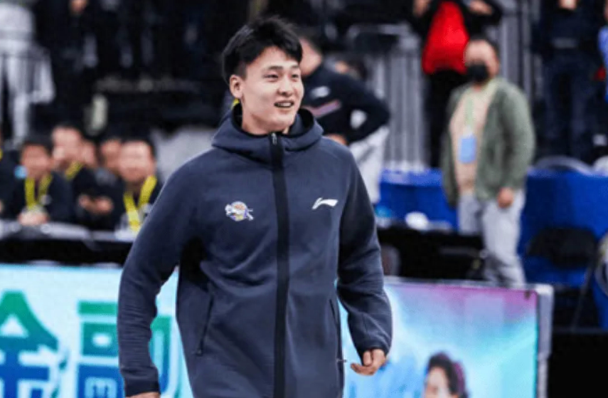 阿不都 赵睿暴走,戴维斯篮板痴汉,齐麟仍在打铁_腾讯新闻