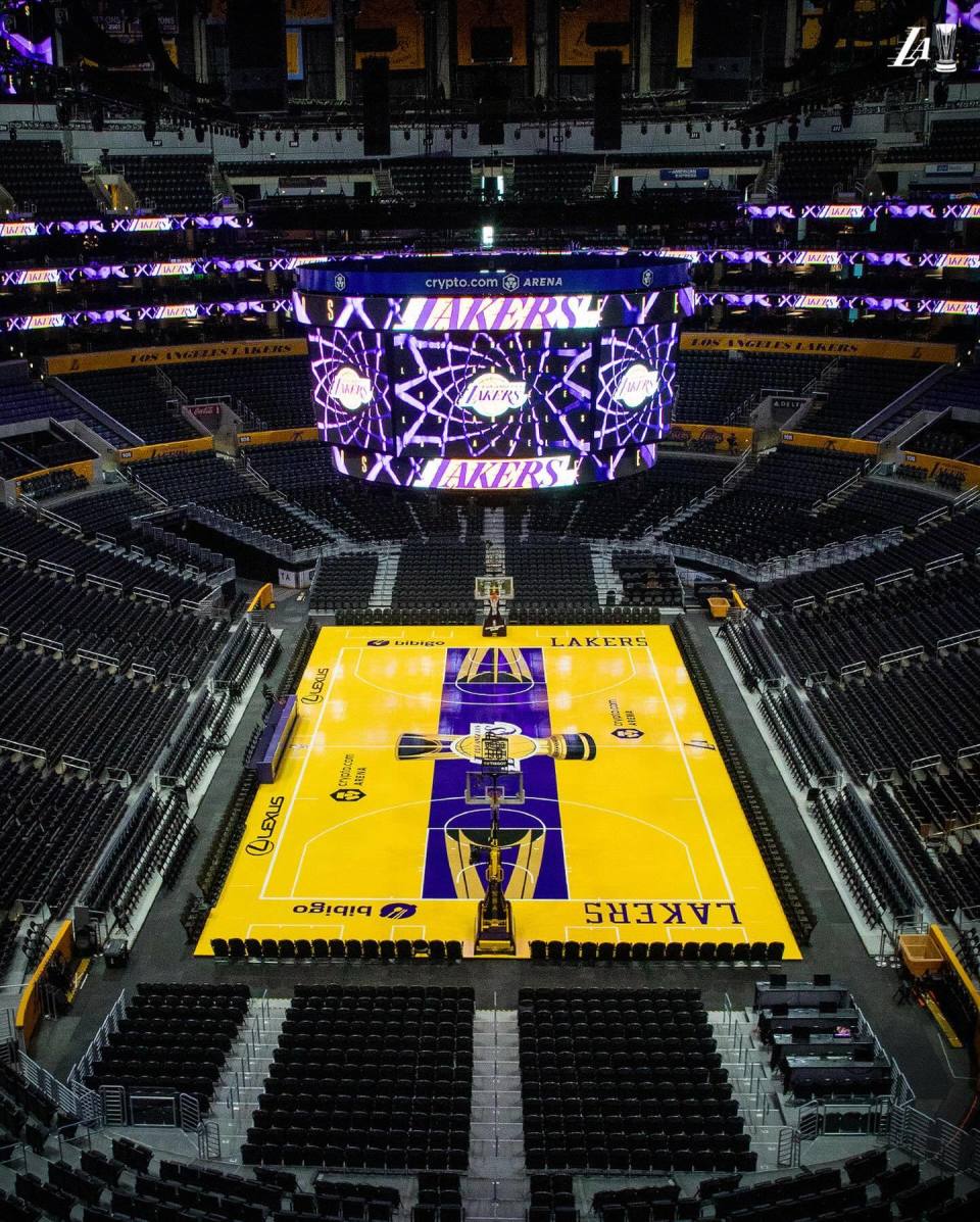 湖人积极备战季中赛!詹姆斯有望复出冲a组第一 全新主场地板已就绪