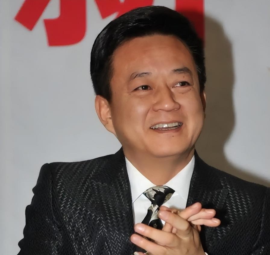 当年指控朱军性骚扰一案，当事人弦子如今怎样