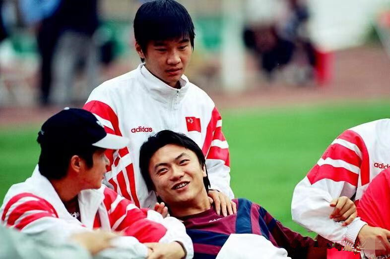 国足老照片分享,施拉普纳 贾秀全 范志毅 李金羽 李玮峰 谢晖等