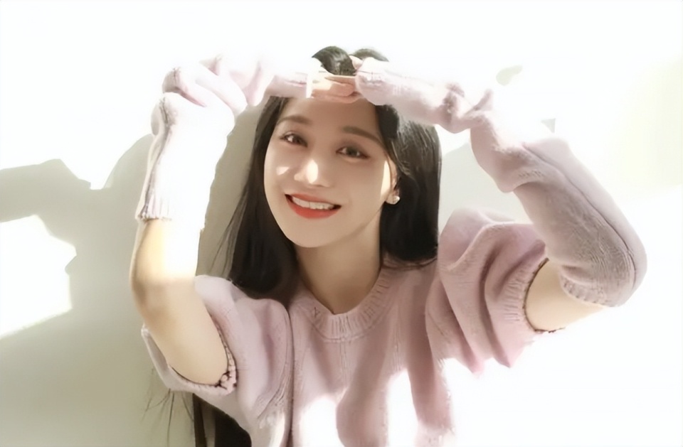 1992年蚌埠诞生了一个名叫何苗的女孩,后来名字改成了何宣林.