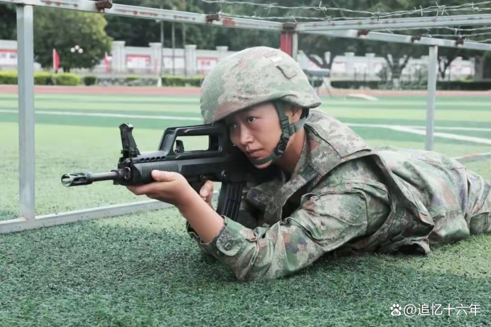 大学生结婚20天新娘卸下婚戒去当兵收到全网祝福的确罕见