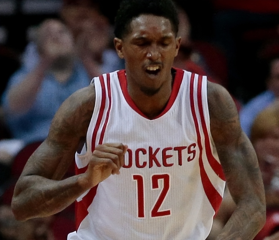 17年火箭7换1交易得到保罗,如今7年过去了,那7名球员如今发展如何?