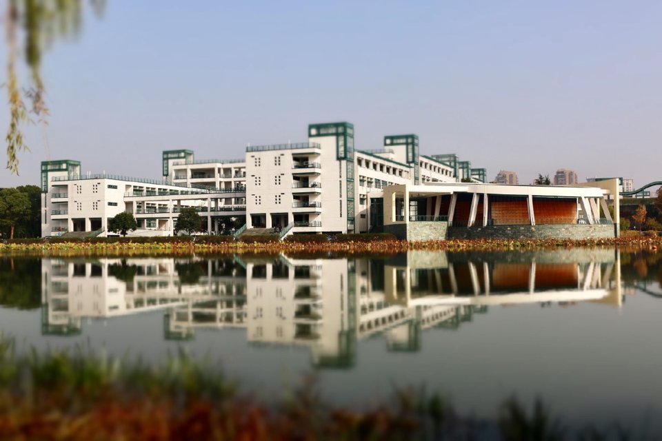 56个专业下降,4个专业上升,2024浙大"三位一体"入围线研究