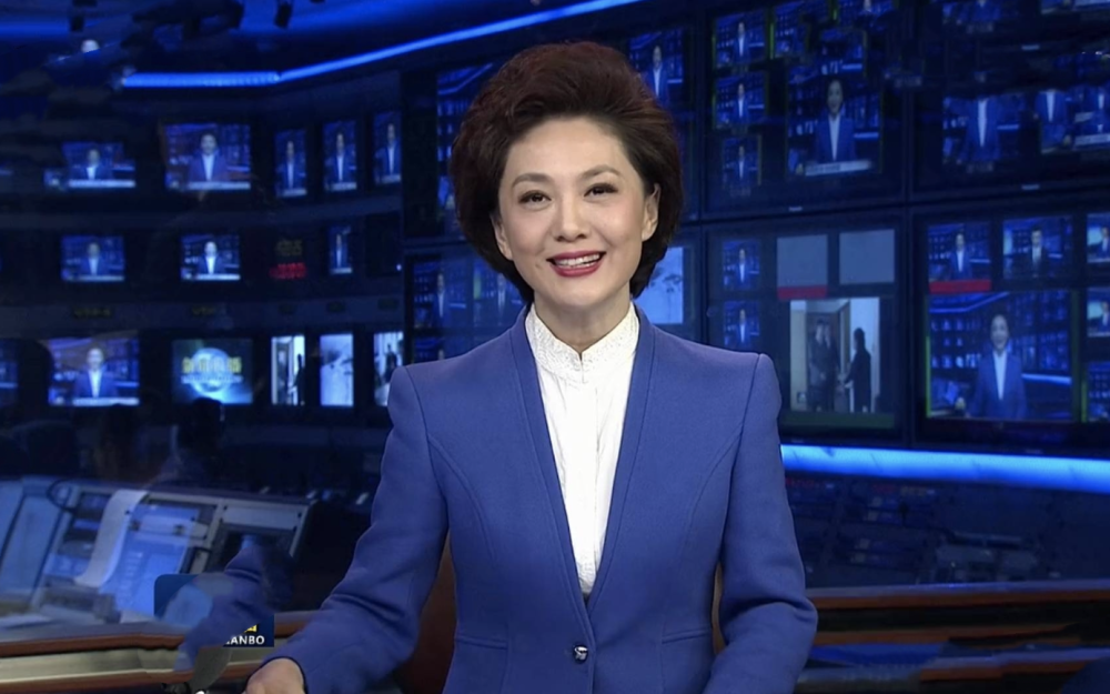 自2007年起,海峡主持《新闻联播》已有16年.