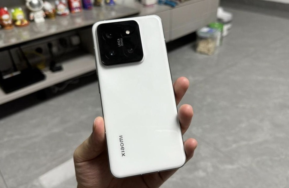 小米彻底清仓，16GB+512GB高配小屏旗舰跌至2199元，降至“谷底价”了_腾讯新闻