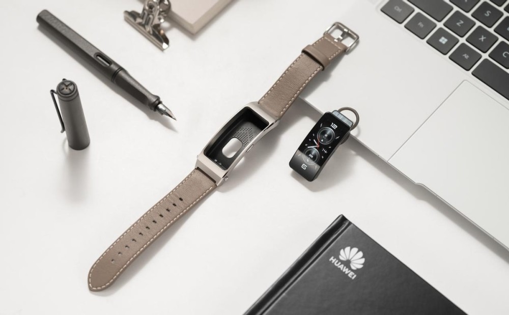 华为手环b7图赏:精致时尚,通话清晰,更是你的腕上得力助手_腾讯新闻