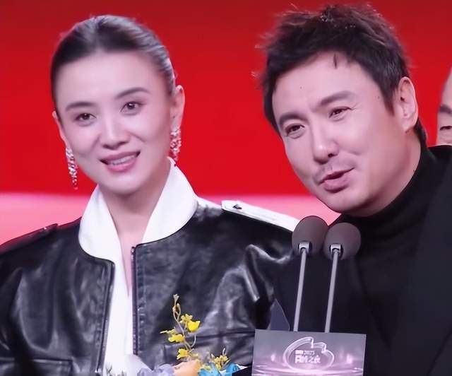 “沈騰說錯詞”衝上熱搜，網友：別人忘詞是事故，沈騰忘詞是節目 - 