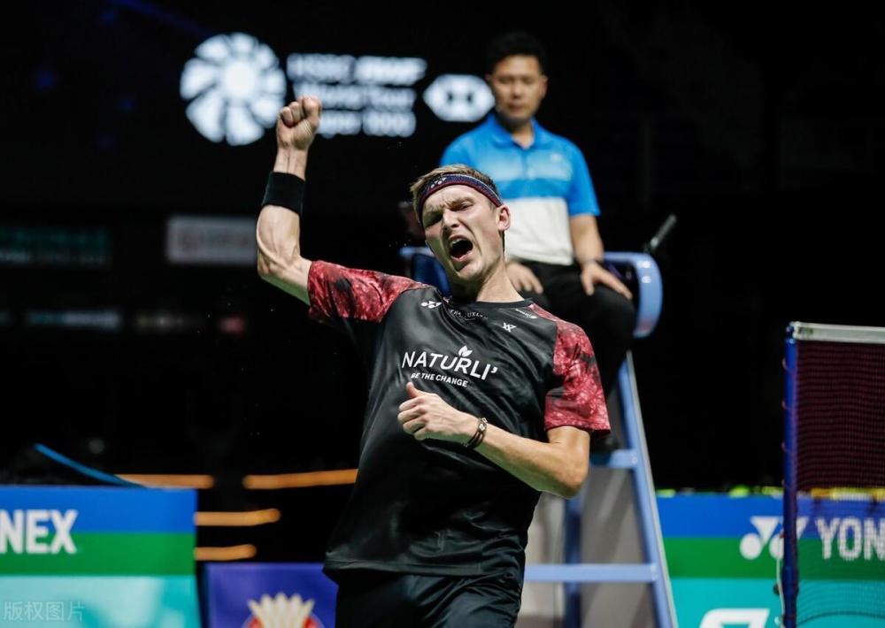 安赛龙夺冠20日本名将跪地怒吼庆祝扔拍子送球迷韩国0冠