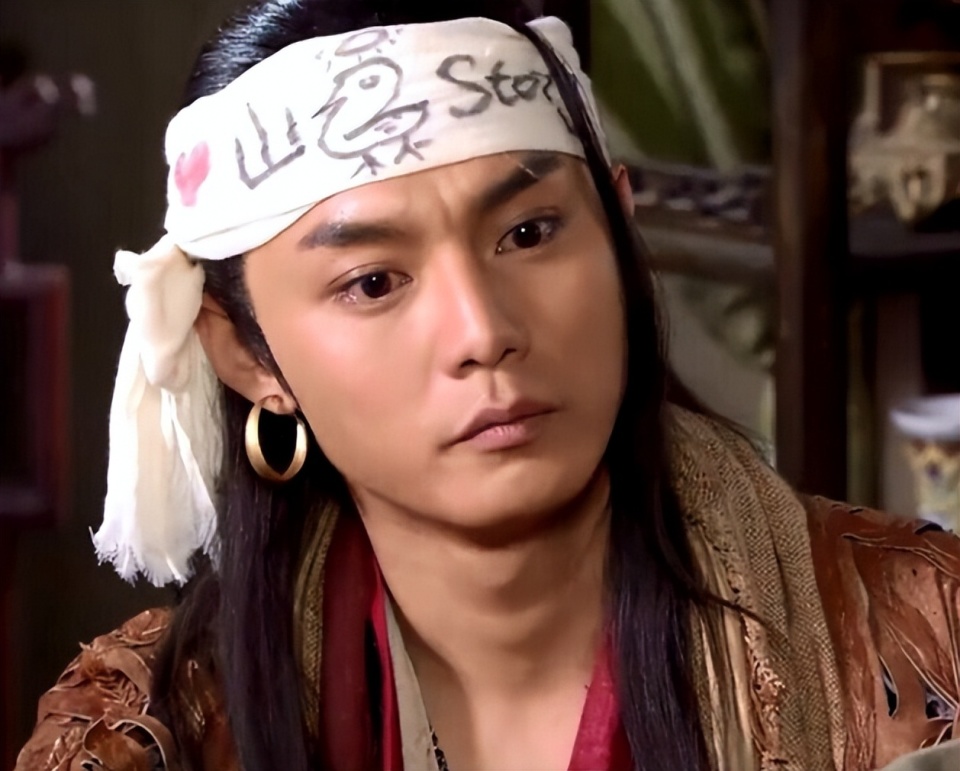 《飞驰人生2》:用生命质感在飙戏的沈腾和尹正,捅破了演技天花板