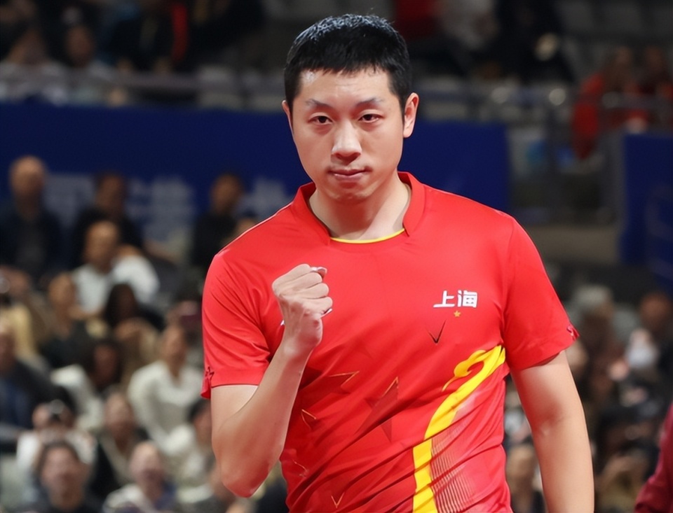 乒乓球全锦赛:樊振东,许昕,周恺3-0勇夺金牌,上海卫冕男团冠军