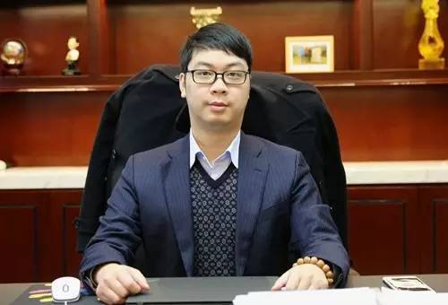 高開低走，《他是誰》重走《狂飆》老路，兩大敗筆越來越明顯！新課堂語文七年級上冊2023已更新(今日/嗶哩嗶哩)高三物理目錄上冊
