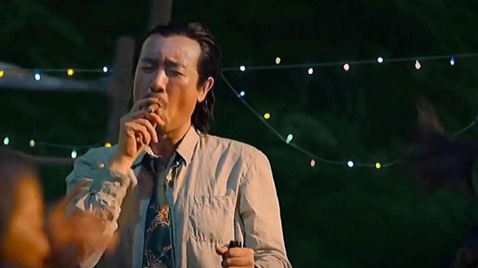 靠女演员擦边博眼球,剧情抄袭《飓风营救》,吕良伟新片晚节不保