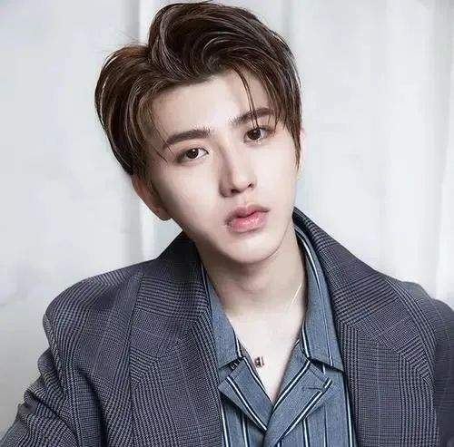 蔡徐坤被曝一夜情后女方怀孕,蔡母要求打胎,还派人跟踪监视插图14