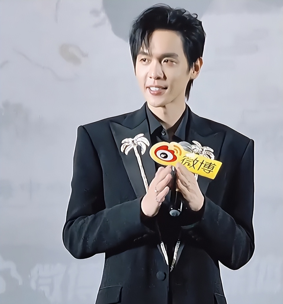 《庆余年2》:郭麒麟肿了,张若昀瘦脱相,我却被身高168的女二惊艳了