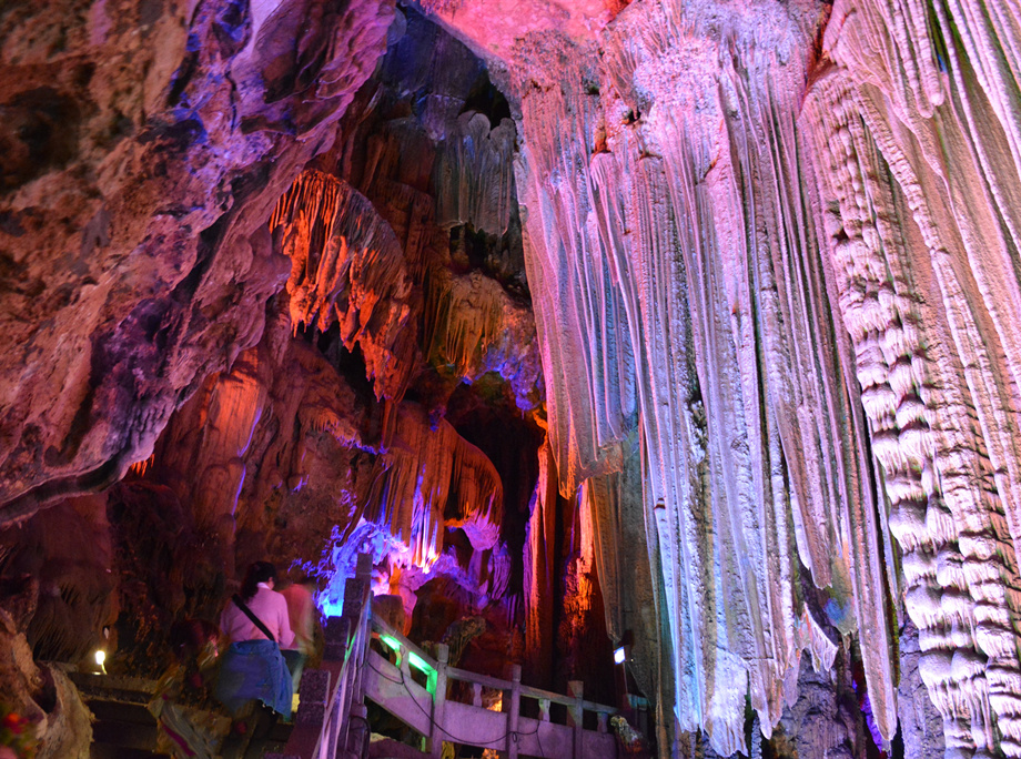 广西行:银子岩溶洞奇观