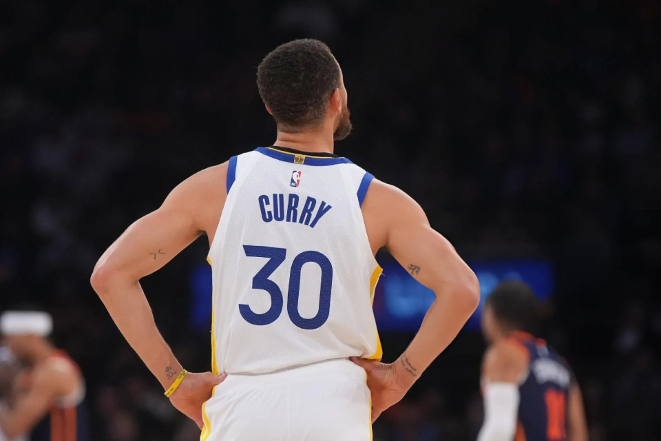 库里勇士职业生涯投篮最差的五场比赛今年2场