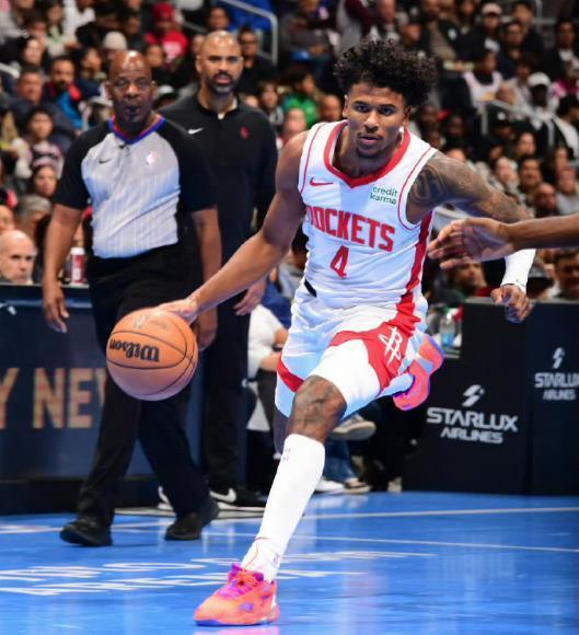 火箭队心里没底斯通谈续约格林申京态度模棱两可再试1年