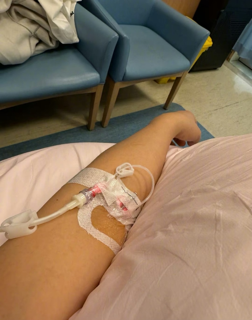 刘维生病入院做手术,晒病床照引人担忧,曾短时间内痛失三位至亲