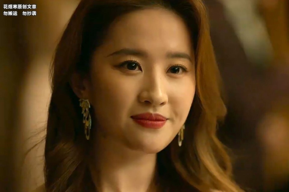 《玫瑰的故事》刘亦菲以策展人的身份,讲述迂腐的"上古神话"