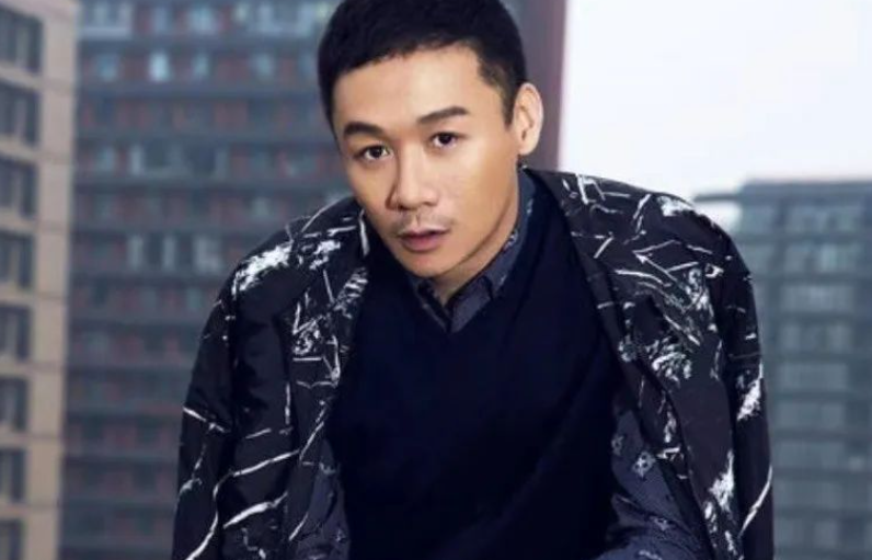 红极一时的演员高虎,如今加入某团送外卖,近照曝光了