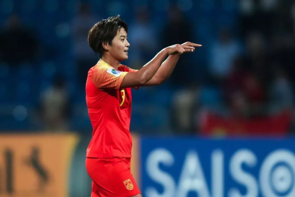 独进5球,王霜踢疯了!中国女足斩获本届亚运会开门红_腾讯新闻