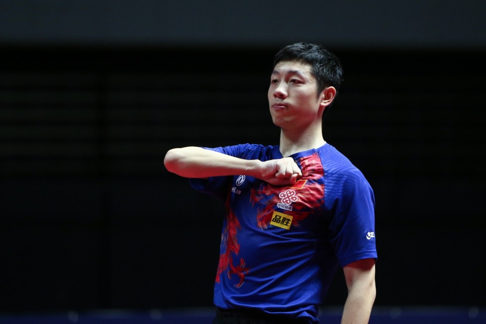 很多许昕的球迷,对孙颖莎和陈梦的退赛更为理解.