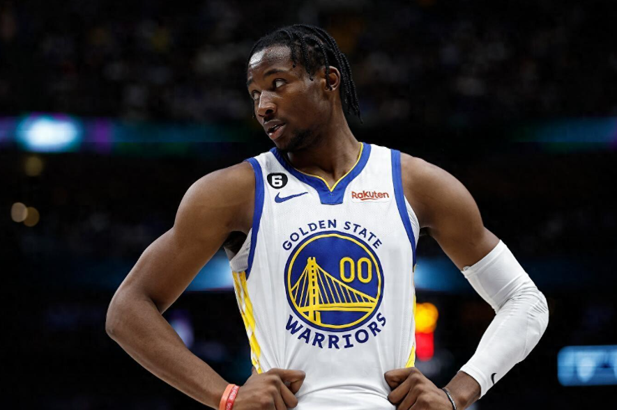 勇士惨败猛龙汤普森穆迪空砍46分4配角齐爆库里维金斯毒瘤