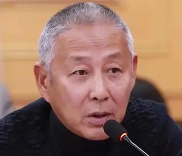 68岁陈道明近照老太多满头白发皱纹如树皮豪宅内景遭曝光