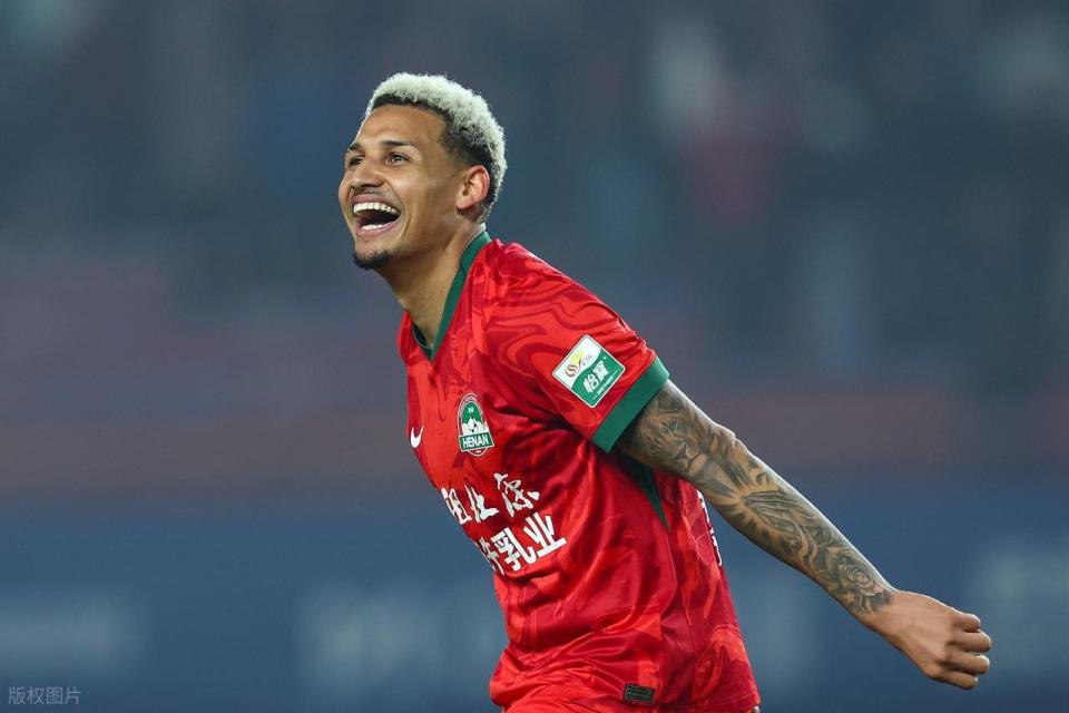 河南2-2浙江，赛后评分：不是王钰栋第一，河南9号排第一