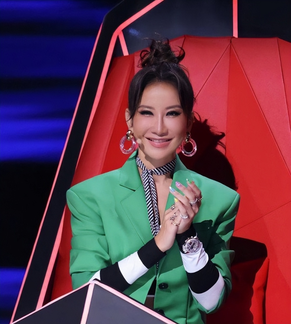 那英姐姐那辛否认在香港被捕:没去过香港,也没当过节目制片人 - 即墨