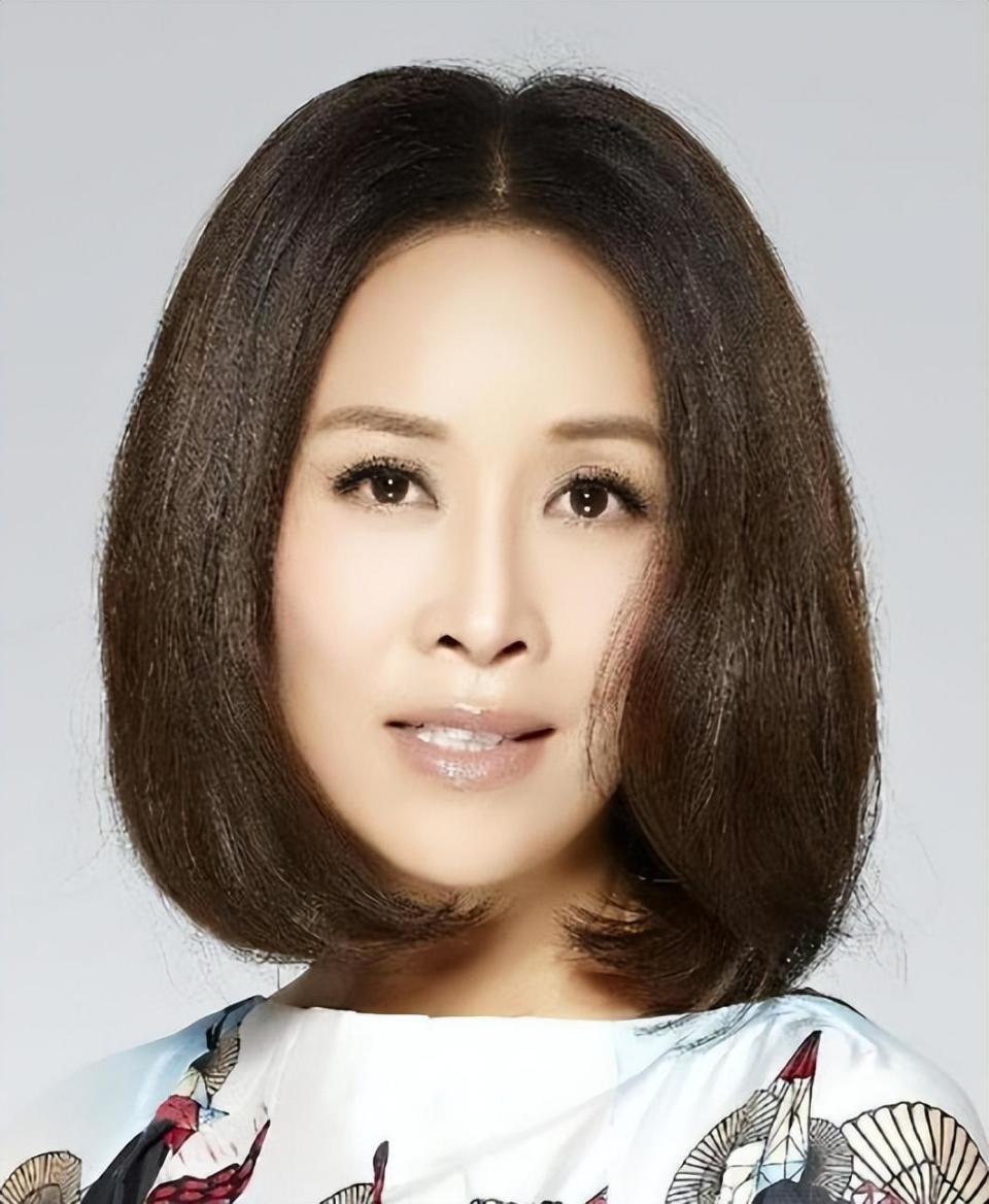 那个"不可一世"的那英,也终于走到了今天!