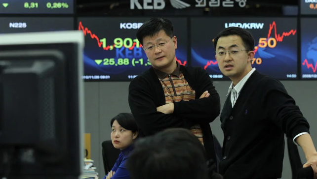 韩国散户，“弹药库”一个月减少34万亿韩元