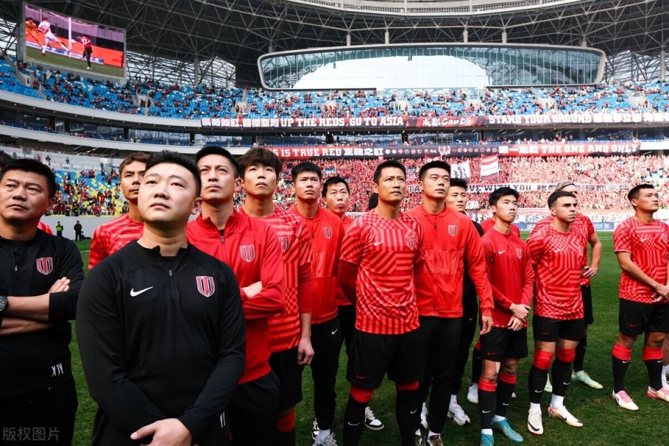 深圳新鹏城主动帮成都蓉城甩掉一个高薪包袱,已入队亮相